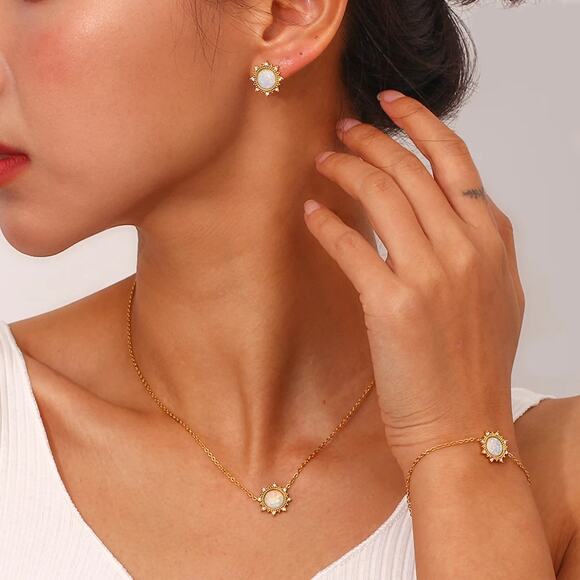 White Opal Sun Stud‎ Earrings 18K Gold Plated Stainless Steel - Picture 3 of 7